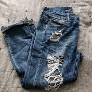 American eagle tomgirl jeans